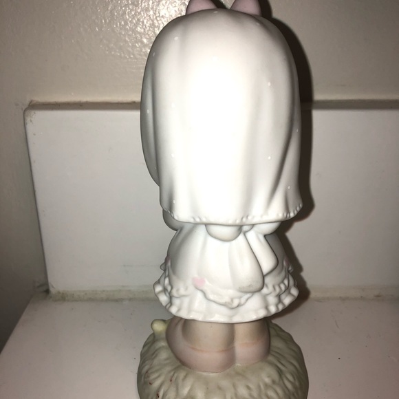 Precious moments First Holy Communion figurine - Picture 2 of 4